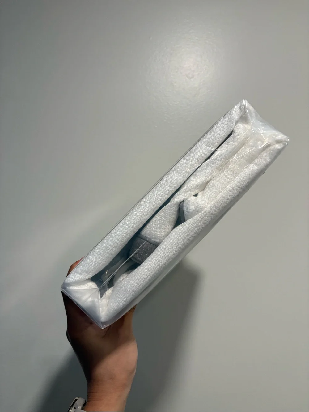 NWT Coop Ultra-Tech Pillow Protector King - White